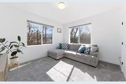 2471 S 700 E, Salt Lake City, UT 84106 - Photo 24