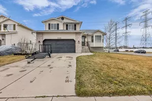 5529 S 3200 W, Roy, UT 84067 - Photo 2