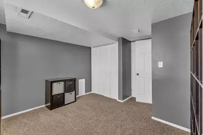 5529 S 3200 W, Roy, UT 84067 - Photo 20