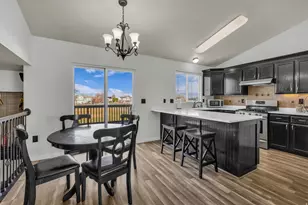 5529 S 3200 W, Roy, UT 84067 - Photo 6