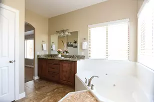 518 S Honey Tree Ln E, Grantsville, UT 84029 - Photo 32