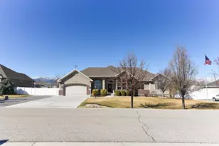 518 S Honey Tree Ln E, Grantsville, UT 84029 - Photo 2