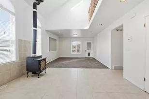 255 E 400 S, Bountiful, UT 84010 - Photo 10