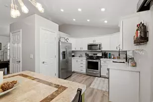 2555 W 3900 S, Roy, UT 84067 - Photo 12