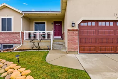 2555 W 3900 S, Roy, UT 84067 - Photo 6