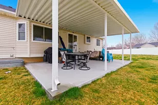 2555 W 3900 S, Roy, UT 84067 - Photo 34