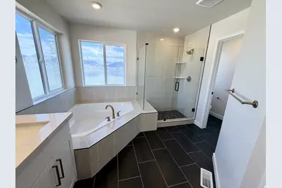 3233 S Blue Heron Dr #602, Saratoga Springs, UT 84045 - Photo 6