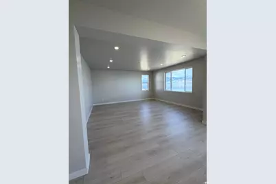 3233 S Blue Heron Dr #602, Saratoga Springs, UT 84045 - Photo 4