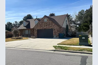 10866 S Savannah Dr Dr, Sandy, UT 84094 - Photo 2