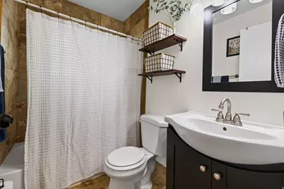 5387 W Northlilac Ave, West Jordan, UT 84081 - Photo 16