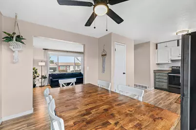 5387 W Northlilac Ave, West Jordan, UT 84081 - Photo 10