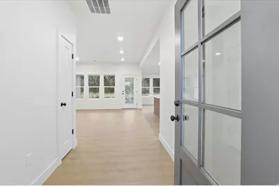 229 W 1470 S, Tremonton, UT 84337 - Photo 4