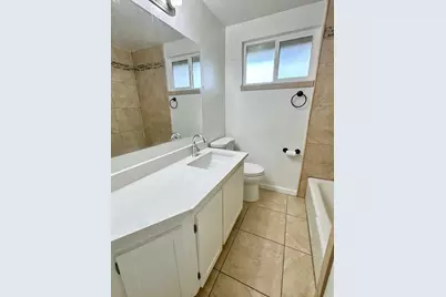 954 E Carnation Dr, White City, UT 84094 - Photo 12