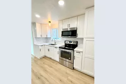 954 E Carnation Dr, White City, UT 84094 - Photo 6