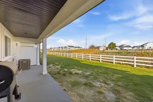 1664 W 2975 S, Syracuse, UT 84075 - Photo 26