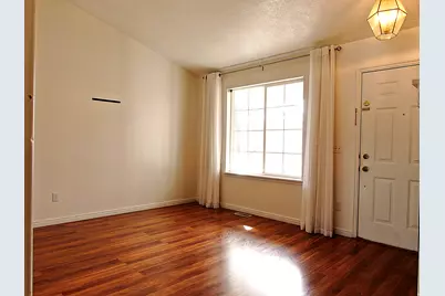 93 E Spyglass Dr, Stansbury Park, UT 84074 - Photo 2