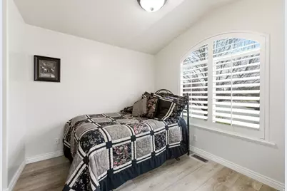 56 Whitaker Cir, Kaysville, UT 84037 - Photo 12