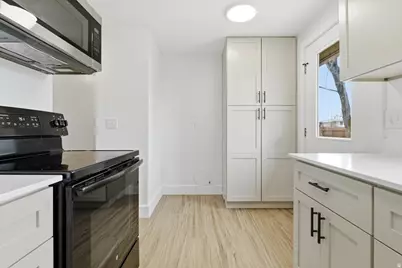 355 Scenic View Dr E, Hyrum, UT 84319 - Photo 6