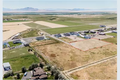 5752 W 2425 N #4, Hooper, UT 84315 - Photo 16
