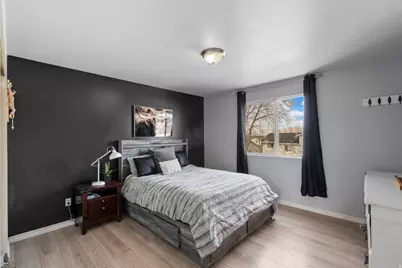 2058 W 1570 N, Clinton, UT 84015 - Photo 6