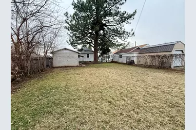 574 E 15th St S, Ogden, UT 84404 - Photo 16