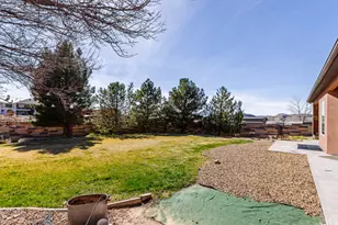 963 W Sapphire Dr, Diamond Valley, UT 84770 - Photo 40