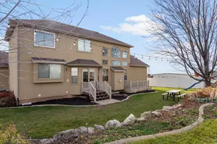 490 W 3450 N, Pleasant View, UT 84414 - Photo 10