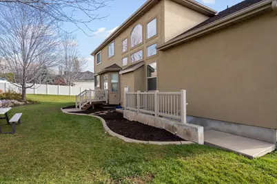 490 W 3450 N, Pleasant View, UT 84414 - Photo 12