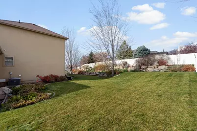 490 W 3450 N, Pleasant View, UT 84414 - Photo 12