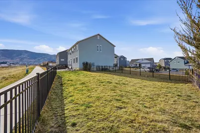 207 E Bliss S, Saratoga Springs, UT 84045 - Photo 38