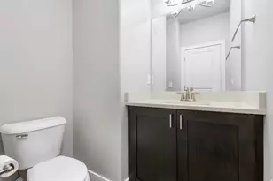 190 E White Spruce Cv S, Sandy, UT 84070 - Photo 10