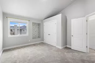 190 E White Spruce Cv S, Sandy, UT 84070 - Photo 16