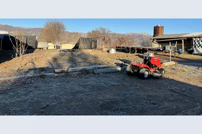 359 N 100 W, Moroni, UT 84646 - Photo 24