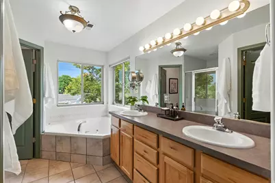 2407 Bengal Bend Cv, Cottonwood Heights, UT 84121 - Photo 14