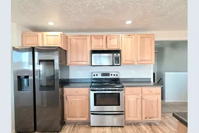 631 W Main St, Wellington, UT 84542 - Photo 8