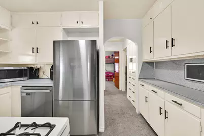 789 N Hill Villa Drive Dr W, Layton, UT 84041 - Photo 8