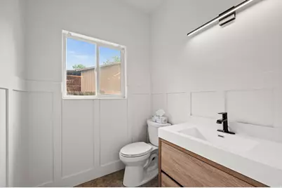 2163 E Borg Dr, Sandy, UT 84092 - Photo 30