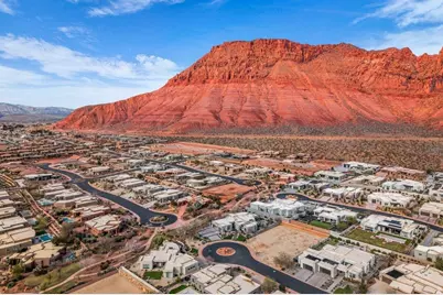 633 E Flint Rock Cir, Ivins, UT 84738 - Photo 2