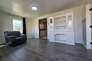 275 W 200 N, Vernal, UT 84078 - Photo 2