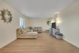 290 N 500 W, Bountiful, UT 84010 - Photo 2