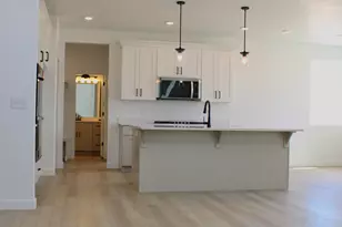 2633 N Scarlet Rd, Eagle Mountain, UT 84005 - Photo 10