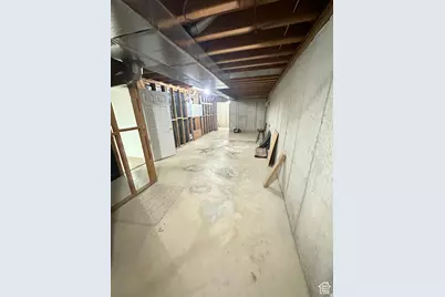 5488 S 250 E, Washington Terrace, UT 84405 - Photo 40