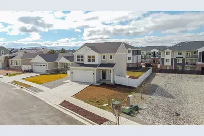 795 N Brook Ave, Tooele, UT 84074 - Photo 18