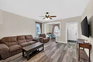 77 N 4th St E, Tooele, UT 84074 - Photo 6