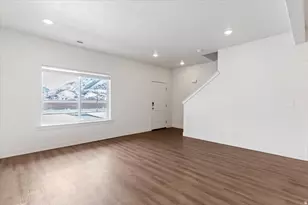 433 S 1580 E, Hyrum, UT 84319 - Photo 4