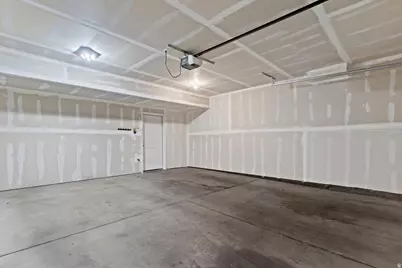 433 S 1580 E, Hyrum, UT 84319 - Photo 18