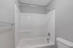 8045 N Plum Creek Dr, Eagle Mountain, UT 84005 - Photo 34