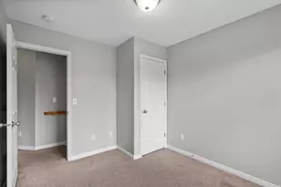 8045 N Plum Creek Dr, Eagle Mountain, UT 84005 - Photo 22