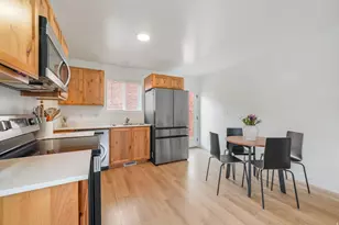 1940 S Marigold Wy, Santaquin, UT 84655 - Photo 8