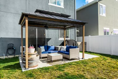 2094 W Lydia Ln, Syracuse, UT 84075 - Photo 22